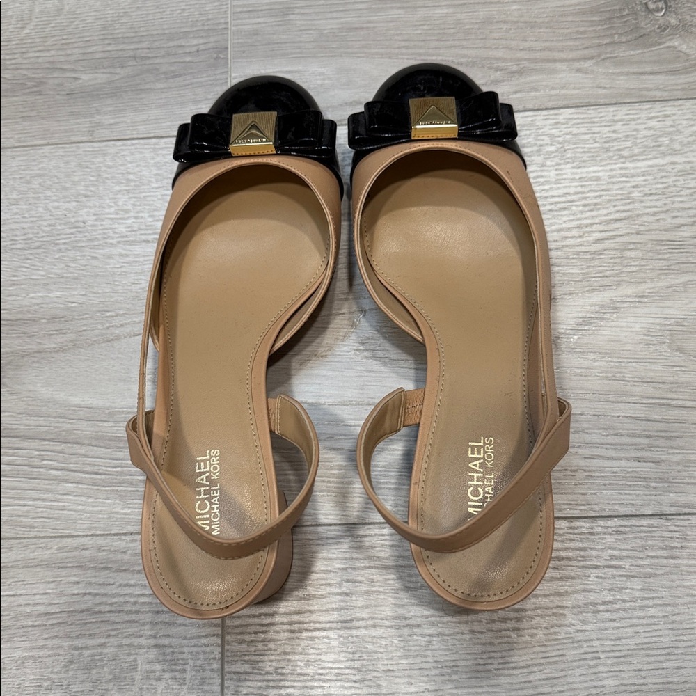 New Micheal Kors Sandals